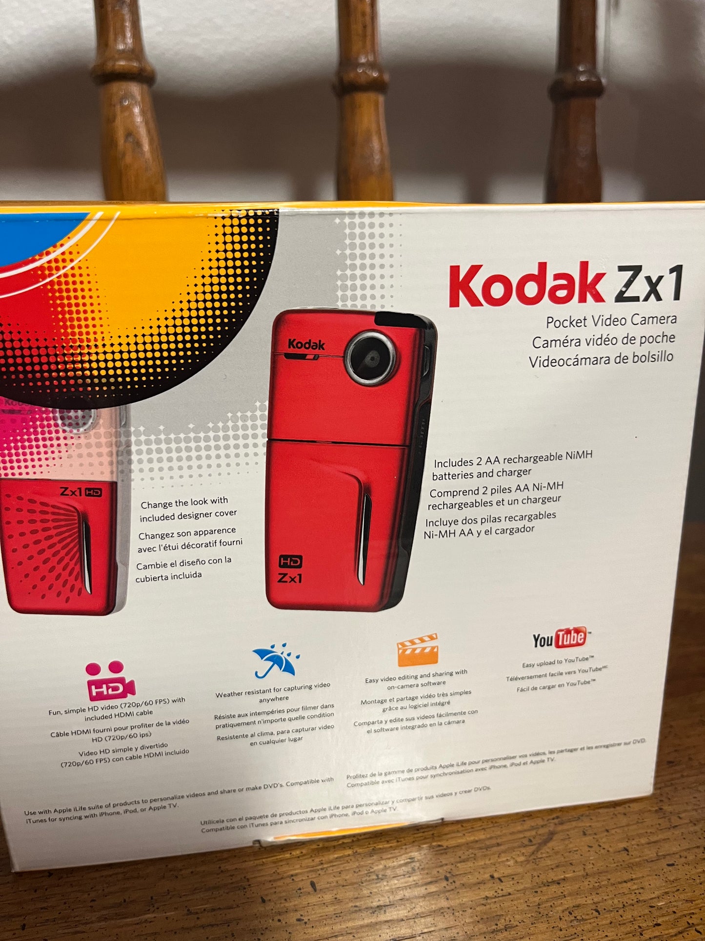 Kodak Zx1 Pocket Video Camera Red Rouge 720p HD Weather Resistant Easy Share You Tube