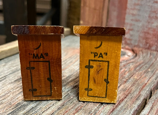 Vintage Outhouse ‘Ma & Pa’ Salt & Pepper Shakers